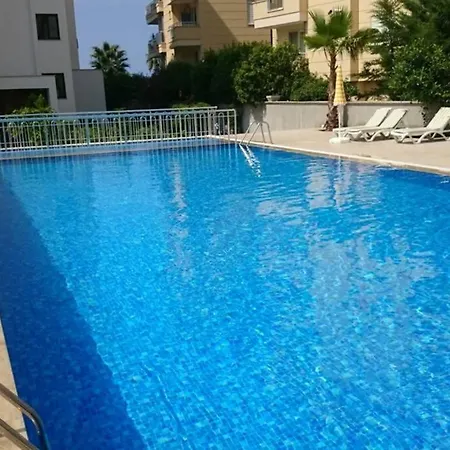 Alanya Muhtesem Deniz Ve Doga Camyolu